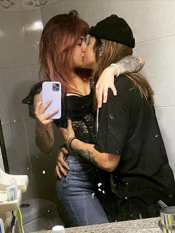 Free madamme_devorah