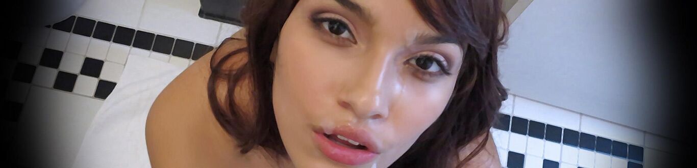 Giselle Mona