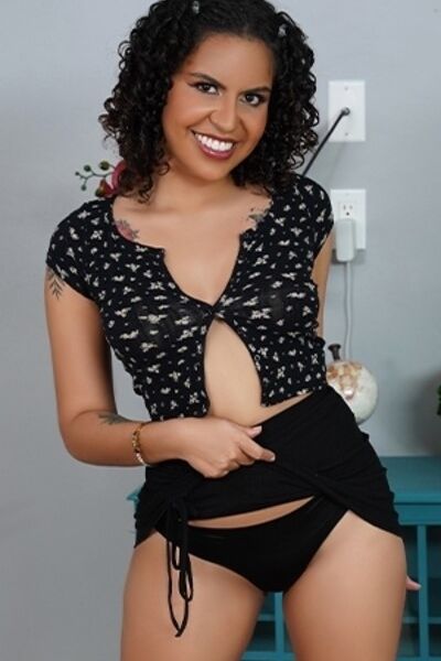 Alix Avery
