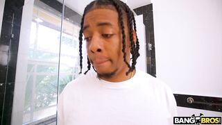 2022-10-02-8914461-secret-roommate-sex_720