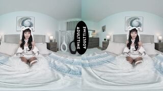 2024-04-18-244746-up-close-vr-with-marica-hase-244746-960