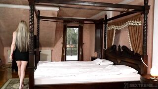 2020-04-30-169204-step-mom-will-make-you-a-man-169204-540