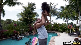 2022-05-26-8895661-small-but-mighty_720