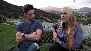 2018-10-24-143654-horny-grannies-love-to-fuck-joclyn-stone-michael-delray-540