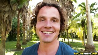 2017-09-29-22185-free-yoga-fuck_720