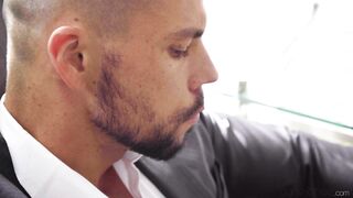 2021-05-01-4444571-she-loves-to-be-ordered-to-please_720