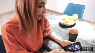 2021-04-27-4439331-loungin-around-with-mimi_720