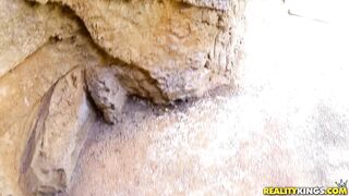 2017-07-30-21686-lovely-day-for-an-orgy_720