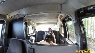 2016-05-26-4074571-horny-couple-have-random-sex_720