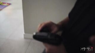 2019-12-10-4408279-spying-on-vina_720