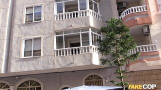 2016-08-15-4087441-blonde-exhibitionist-fucked-by-cop_720