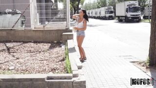 2020-01-11-4409508-sneaky-street-fuck_720