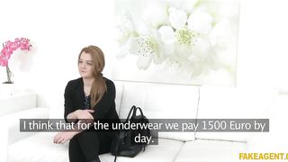 2016-04-30-4093311-shy-student-looking-for-model-job_720