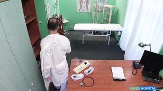 2016-05-20-4086381-cute-redhead-rides-doctor-for-cash_720