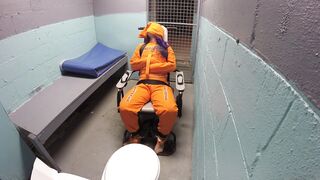 2019-03-16-Fayth-locked-in-jacket-chair-and-cell