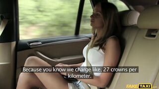 2016-08-11-4076491-hot-blonde-in-tight-denim-shorts_720