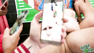 2017-09-20-2954021-dorm-party-zone_720