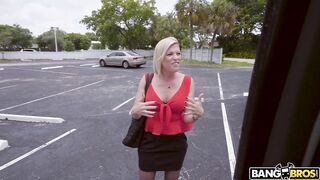 2021-06-30-8922061-sex-pays-the-bills_720