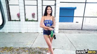 2021-04-21-8923591-colombian-baddie-fucks-for-cash_720