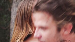 2019-09-23-4394540-british-babe-outdoor-fuck-fantasy_720