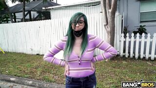 2021-01-27-8862321-waitress-gets-huge-tip-on-the-bus_720