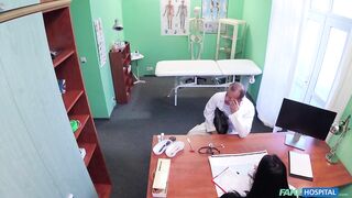 2016-02-19-4086601-sexy-horny-nurse-seduces-patient_720