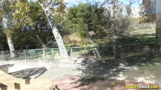 2017-04-09-11140-blow-me-blair_720