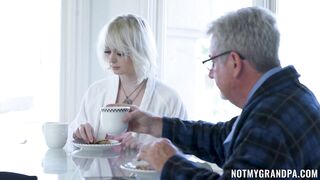 2021-11-29-18149-annie_archer_720