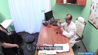 2016-05-13-4086641-doctor-frees-loveballs-deep-in-pussy_720