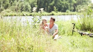 2017-05-21-142160-blonde-teen-cayla-lyons-and-her-boyfriend-make-love-by-the-lake-720