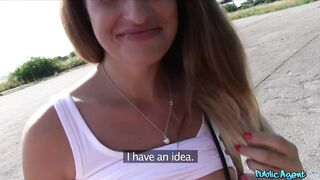 2016-08-07-4067021-big-tits-bouncing-in-the-sunshine_720