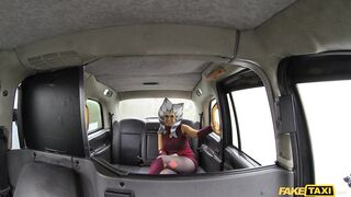 2016-02-14-4075321-star-whores-the-cock-awakens_720