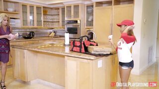 2017-03-03-4182451-delivery-girl-part-1_720