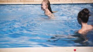 2019-07-14-4360989-flirty-lesbians-holiday-threeway_720