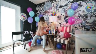 2019-08-02-4361496-lonely-party-girl_720