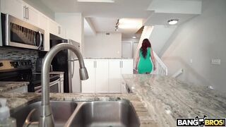 2021-11-12-8920381-please-dont-tell-dad_720