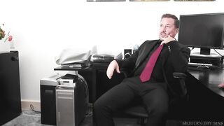 2022-03-27-194742-mad-fuckers-toying-with-the-secretary-194742-540