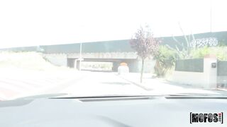 2019-09-15-4393984-barcelona-babe_720