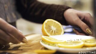 2022-06-08-199337-long-kiss-goodbye-199337-540