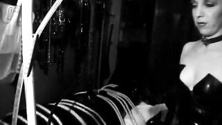 2008-06-02-153-filled-plugged-in-latex-mistress-sidonias-private-sessions_h265