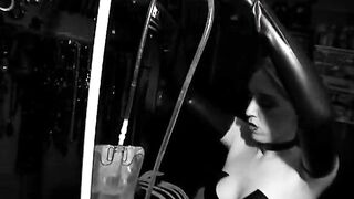 2008-06-02-153-filled-plugged-in-latex-mistress-sidonias-private-sessions_h265