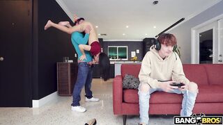 2021-01-24-8862361-the-birthday-surprise_720