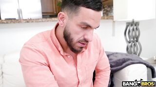 2022-05-08-8920271-sex-esteem_720