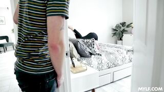 2021-11-26-27685-macy_meadows_and_sophia_deluxe_720