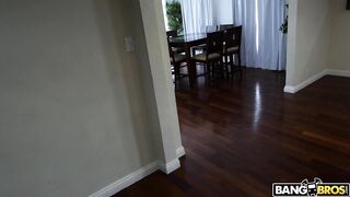 2020-07-25-8921131-scarlit-fucks-her-stepbrother_720