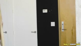 2017-02-27-11146-banging-hot-milf_720