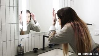 2021-10-30-17918-valerica_steele_720