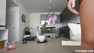 2021-11-21-18123-victoria_june_720