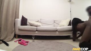 2015-12-07-4087621-ebony-stripper-rides-the-policemans-helmet_720