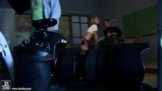 2010-12-12-90789-backstage-with-nataly-von-540